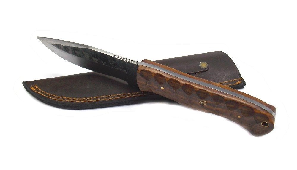 Coltello in acciaio balestra con fodero 