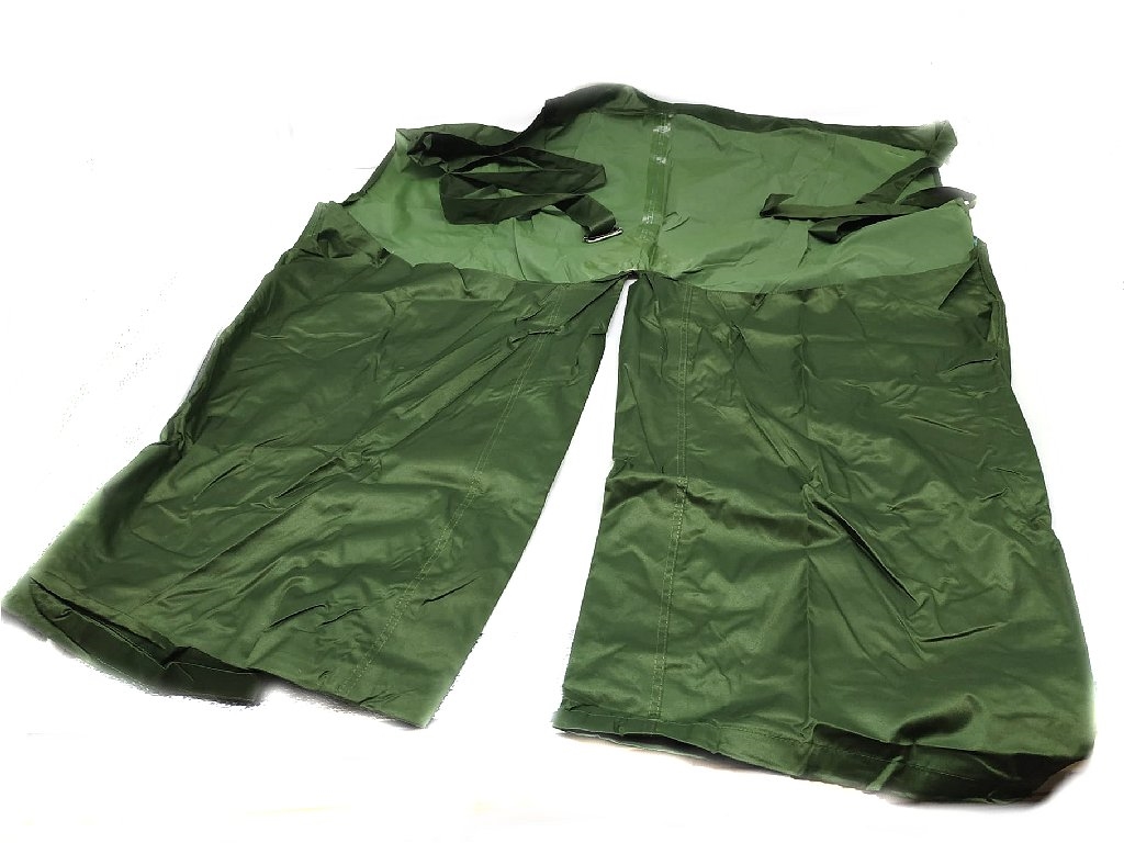 Cosciali gambali chiusi in nylon impermeabile con cinghia regolabile e custodia